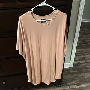 Cuts Clothing Elongated Peach Short Sleeve Tee